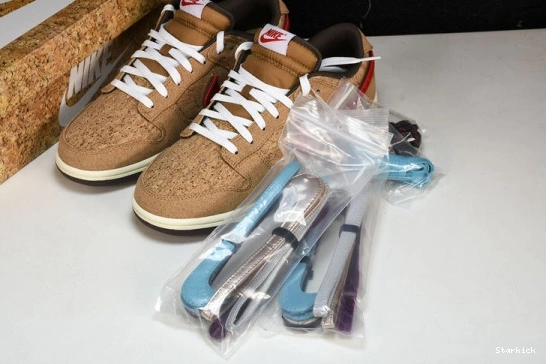 FN0317-121 Nike  Dunk  SP Low Cork  CLOT 0717